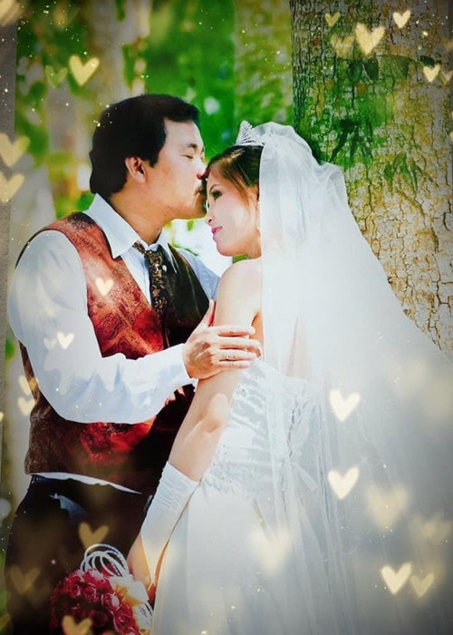 Ảnh cưới ngọt ngào của vợ chồng Phương Điền.