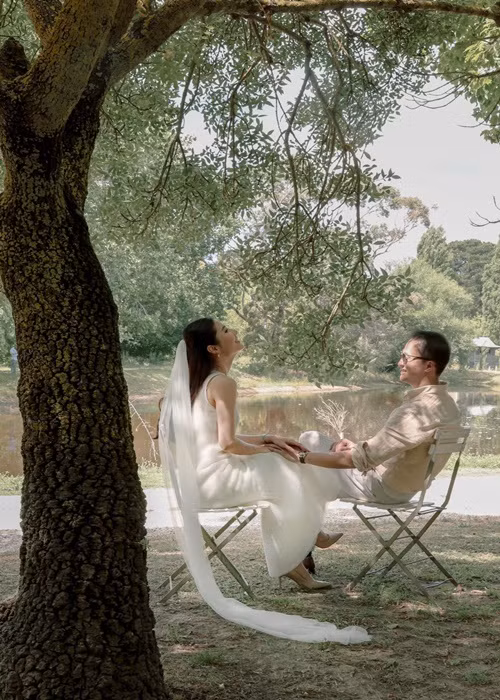  Diễm My 9x và Vinh Nguyễn chụp ảnh cưới ở Melbourne (Australia). Nơi này chính là địa điểm cặp đôi lần đầu gặp gỡ, sau đó hẹn hò. Ảnh: FBNV.