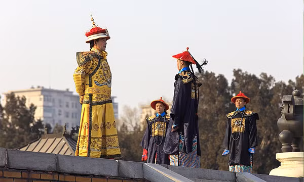 Tại sao thời xưa ngai vàng được truyền lại cho nam? Tai sao thoi xua ngai vang duoc truyen lai cho nam?