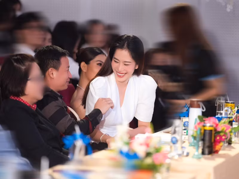 Theo Dân Trí, bạn trai Nam Em tên Cường, đang kinh doanh ở lĩnh vực phong thủy. Ảnh: FBNV.