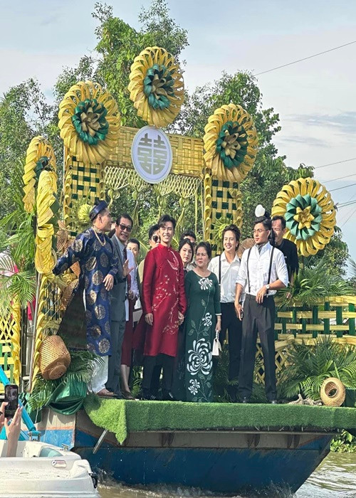 Sính lễ “khủng” trong đám cưới miền Tây của Puka - Gin Tuấn Kiệt Sinh le “khung” trong dam cuoi mien Tay cua Puka - Gin Tuan Kiet