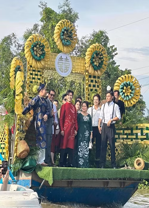 Sinh le “khung” trong dam cuoi mien Tay cua Puka - Gin Tuan Kiet