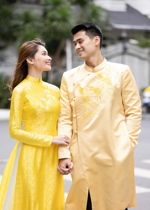 Khi tròn hai tháng về chung một nhà, Thùy Dung tâm sự về cuộc sống hôn nhân: "Đi đâu làm gì cũng có hai mình. Có hai bố hai mẹ nên làm gì cũng nghĩ đến hai gia đình. Giận nhau hai lần, mỗi lần hai ngày. Chỉ xa nhau đúng một ngày (lúc yêu là xa 2-3 tuần mới được gặp một lần). Đánh răng rửa mặt xong nhìn vào gương thấy hai đứa ngày càng giống nhau".