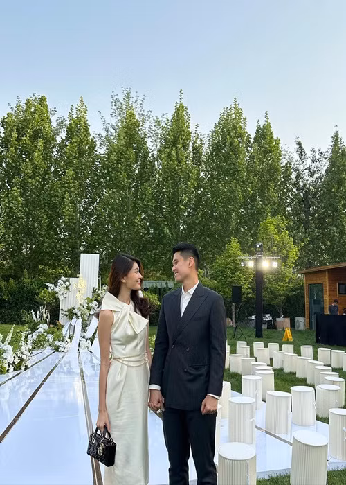 Vợ chồng Thùy Dung có cuộc sống độc lập và có thời gian riêng cho bản thân.