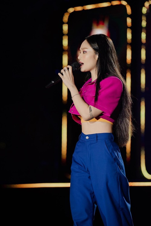 Năm 2019, Miu Lê đưa chuyện tình vào sản phẩm âm nhạc mới. Khi thông báo về việc này, bạn trai cũ của Miu Lê không phản đối. Theo Miu Lê, cô và tình cũ giữ quan hệ bình thường, xem chuyện tình đã qua là những kỷ niệm đẹp. Ảnh: FBNV.