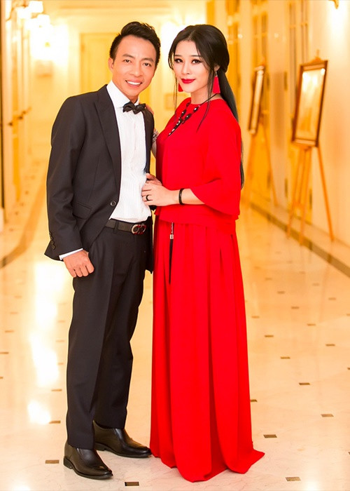 Việt Hoàn và vợ cũ có sự chênh lệch tuổi tác lên đến 18. Ảnh: Vietnamnet.