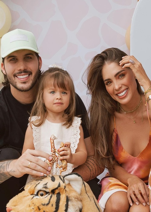 Người đẹp Colombia khoe không ít hình ảnh tổ ấm hạnh phúc trên trang cá nhân. Ảnh: FBNV.