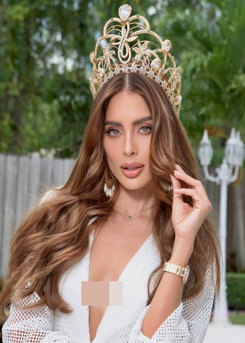 Đại diện Colombia làm người mẫu, nhà thiết kế trang sức và nhà báo tại quê nhà. Ảnh: FBNV.