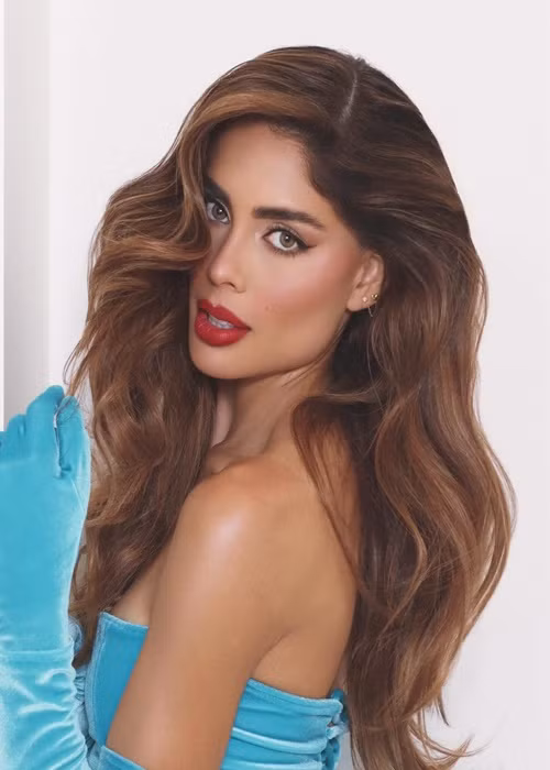 Đối thủ của Bùi Quỳnh Hoa đọ tài với hơn 80 người đẹp từ khắp nơi trên thế giới. Ảnh: FBNV.