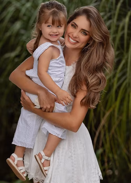 Camila Avella sinh con gái đầu lòng năm 2021. Ảnh: FBNV.