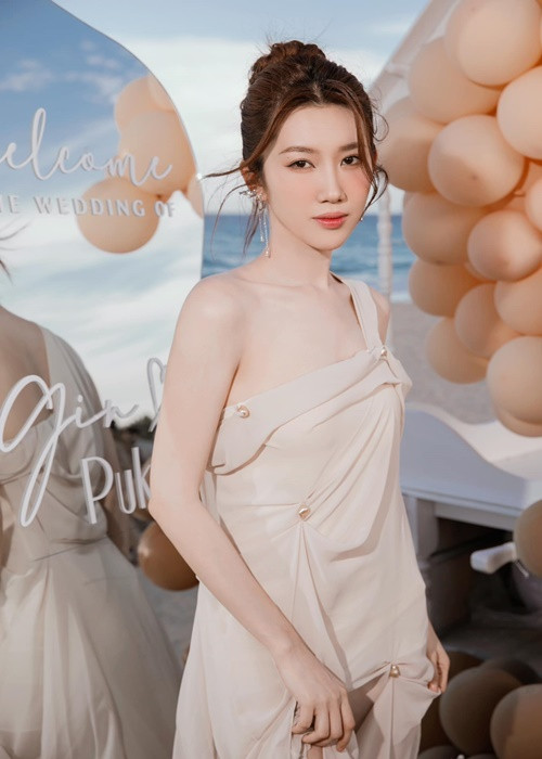 Cách đây ít ngày, Thúy Ngân bị Trường Giang tiết lộ chuyện chia tay 4 tháng trước. Trước chia sẻ của đàn anh, nữ diễn viên cho biết: “Anh không cần tường tận, chi tiết quá”. Ảnh: FBNV.