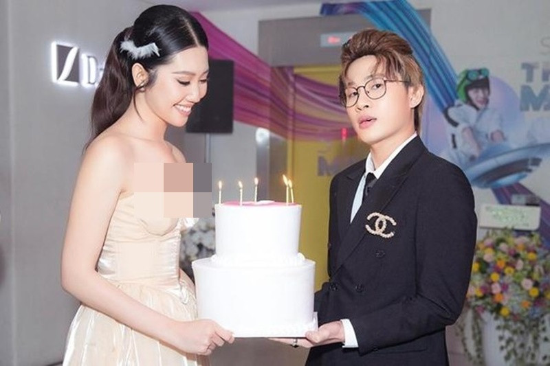 Trên Instagram, Thúy Ngân tuyên bố cô đang “ế”. Cô viết: "Sáng mở mắt nghe tin chấn động. Để tôi yên, đừng có giỡn nữa, không vui. Tôi ế". Ảnh: Hoa Học Trò.