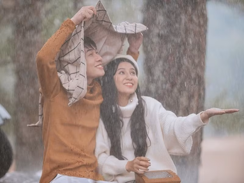 Tháng 8/2021, Thiên An thừa nhận chuyện hẹn hò và có con với Jack. Đáng chú ý, Thiên An khẳng định trong thời gian cô mang bầu con chung, Jack vẫn qua lại với 2-3 cô gái khác. Thiên An chỉ phát hiện sự thật sau khi các tình cũ của Jack liên lạc với cô. Theo Thiên An, các cô gái này cũng không biết việc bị lừa dối. Thiên An còn tố Jack thiếu trách nhiệm với con gái. Về phần mình, Jack viết tâm thư khẳng định luôn có trách nhiệm với Thiên An và con. Ảnh: Vietnamnet.