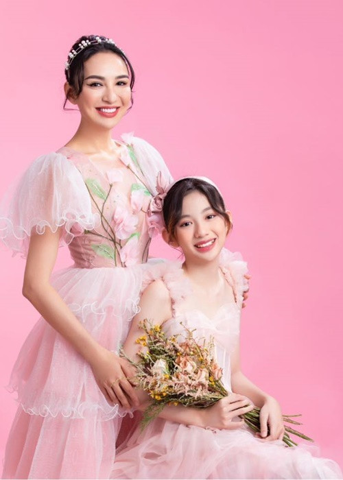 Ngọc Diễm không chia sẻ danh tính lẫn hình ảnh bố của con gái. Người đẹp cho biết, cô và người cũ vẫn cùng nhau nuôi con, bố của bé Chiko lo tài chính cho con, nhận việc chăm sóc bé khi Ngọc Diễm đi công tác.