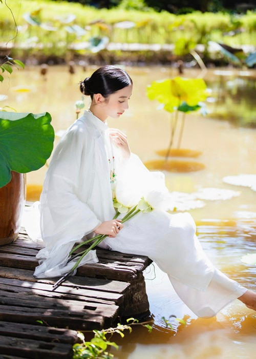 Ái nữ nhà Ngọc Diễm bước sang tuổi 13, có chiều cao 1m67.