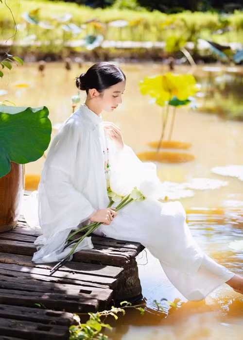 Ái nữ nhà Ngọc Diễm bước sang tuổi 13, có chiều cao 1m67.