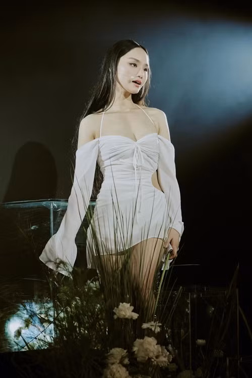 Chia sẻ trên Zing, Miu Lê cho biết, khi bị miệt thị ngoại hình, điều quan trọng là cô làm chủ tâm trạng và cảm xúc, hạn chế để những điều tiêu cực, phiền muộn tác động đến mình, từ đó mọi thứ tích cực đều đến với cô.