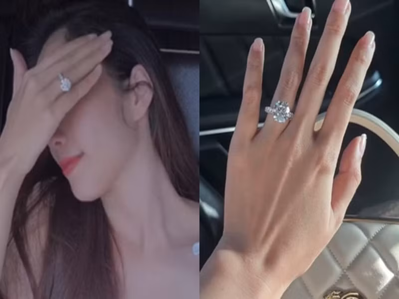 Trước đó, Nam Em khoe nhẫn ngón áp út. Nhiều người đặt nghi vấn người đẹp được cầu hôn. Ảnh: Phụ Nữ Mới.