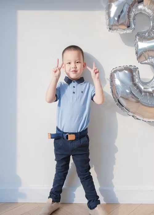 Vợ chồng Hồ Ngọc Hà cho các con ăn mặc đơn giản, đúng lứa tuổi.