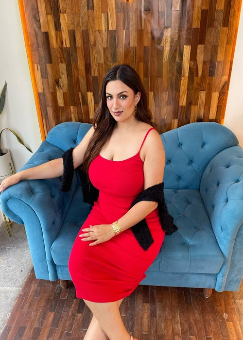 Tiền Phong dẫn lời Jane: "Là phụ nữ đẫy đà và không đáp ứng được những tiêu chuẩn sắc đẹp nhất định, tôi ở đây để đại diện cho những người phụ nữ đang vật lộn với việc tăng cân, đấu tranh với các vấn đề về nội tiết tố. Tôi tin rằng không chỉ có một kiểu đẹp duy nhất, mỗi phụ nữ đều xinh đẹp theo cách riêng của cô ấy". Ảnh: Instagram.