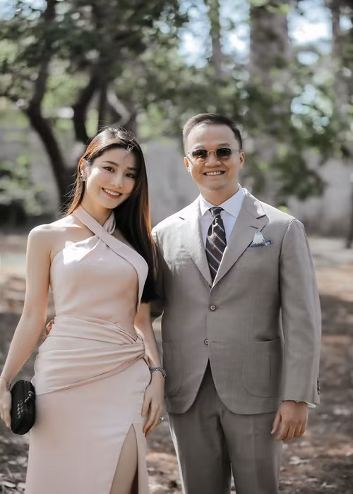 Cuối tháng 12/2022, Diễm My được doanh nhân Vinh Nguyễn cầu hôn sau 6 năm gắn bó.