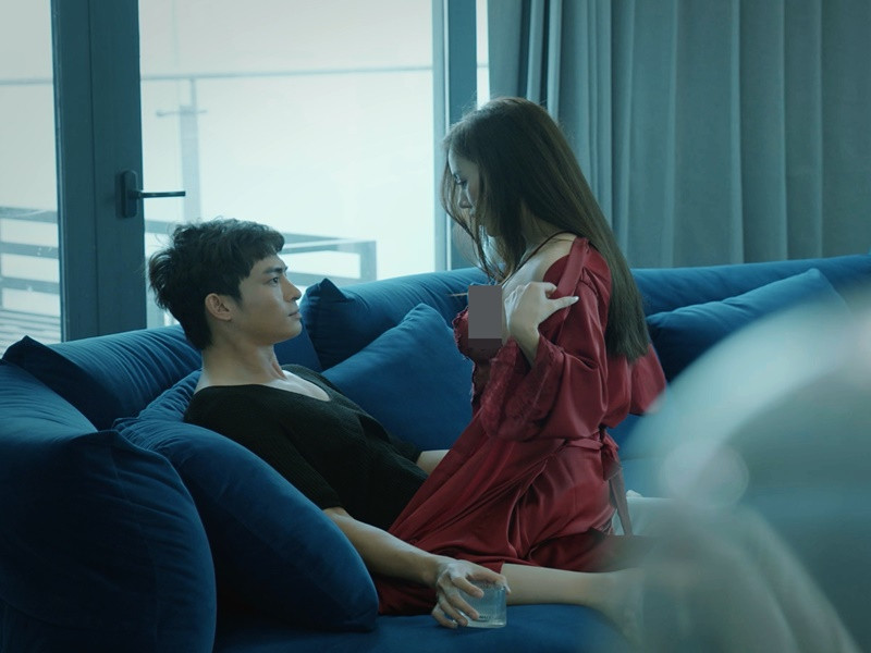 Lãnh Thanh cũng có những cảnh nóng trong phim Nơi giấc mơ tìm về cùng Minh Thu. Ảnh: Vietnamnet.