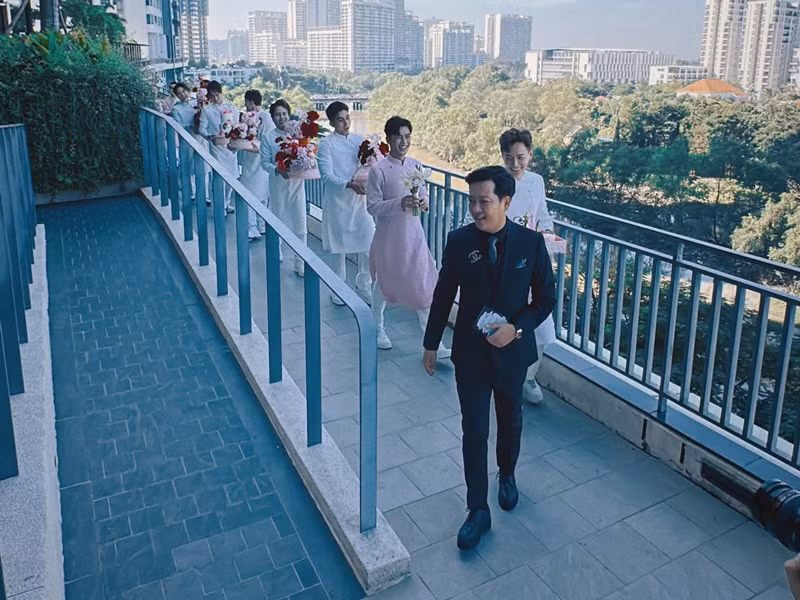  Puka - Gin Tuấn Kiệt tổ chức lễ ăn hỏi vào sáng ngày 1/11. Trong đoàn nhà trai, Trường Giang dẫn đầu. Ảnh: FB Jun Phạm.