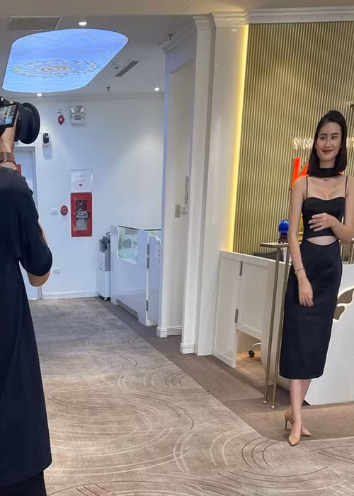 Ý Nhi không lộ diện trước khi đi du học. Ảnh: Saostar.