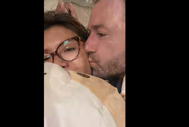 Minh Tú còn chia sẻ nhiều khoảnh khắc ngọt ngào bên nửa kia.