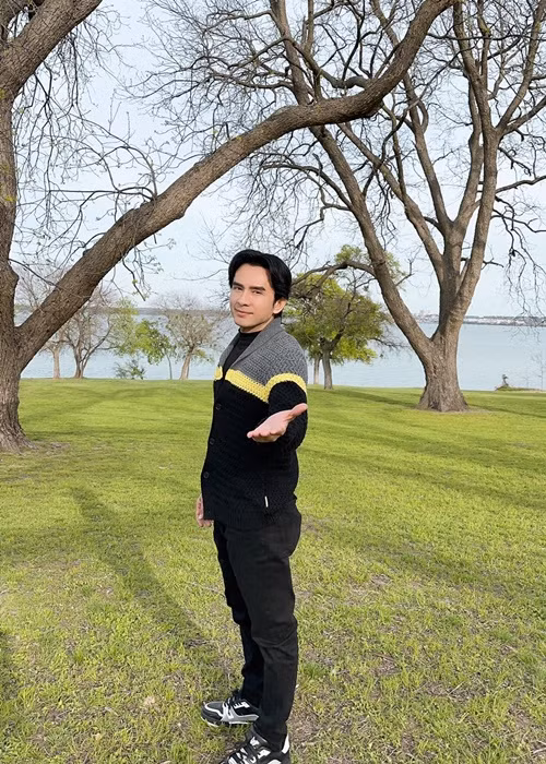 Nhiều năm qua, Đan Trường đi về giữa Việt Nam và Mỹ. Khi ở Mỹ, anh ca hát, gặp con trai Thiên Từ, gia đình.