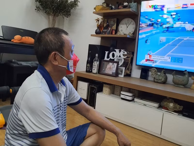 Nhà báo Lại Văn Sâm dành nhiều thời gian cho niềm đam mê với các môn thể thao. Ảnh: FBNV.