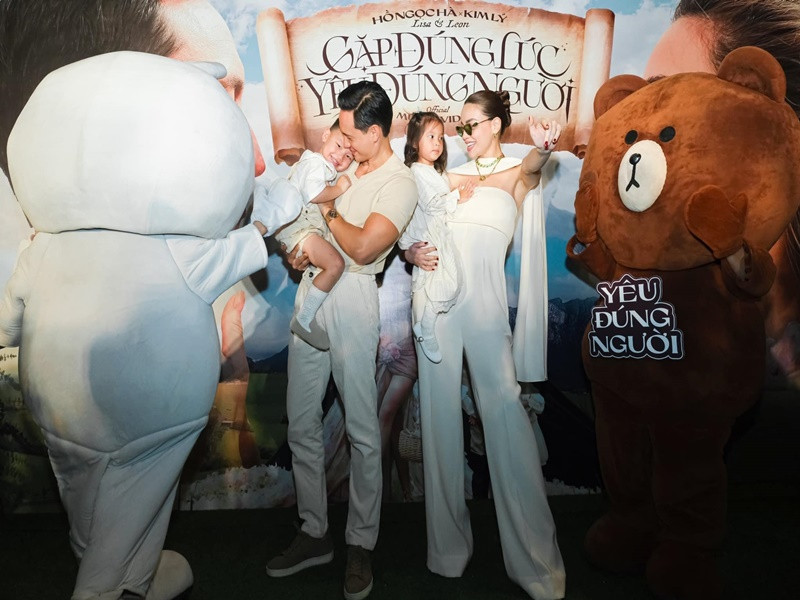 Nữ ca sĩ trải lòng, nếu làm đám cưới, cô thích tổ chức ở nơi vắng vẻ, chỉ có người thân thiết tham gia nhưng số người thân đã lên được 100 mâm nên không cách nào tổ chức như cô thích.