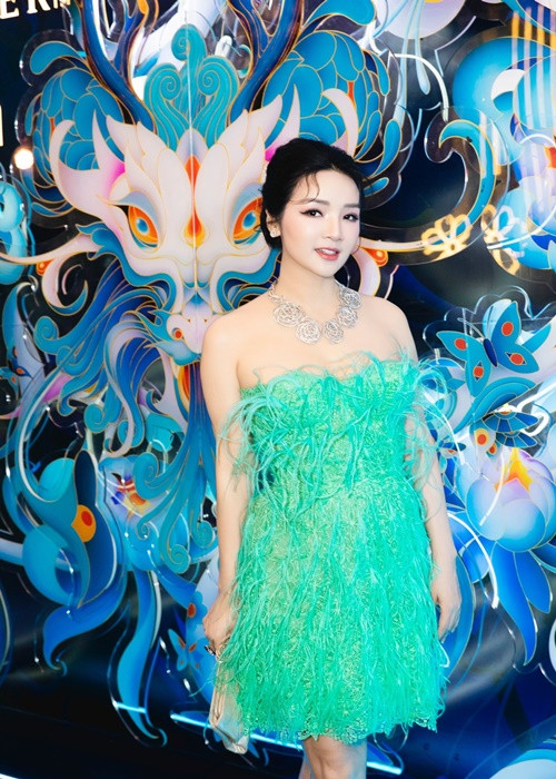 Thi thoảng, Hoa hậu Đền Hùng Giáng My làm giám khảo các cuộc thi sắc đẹp, tham gia sự kiện giải trí.