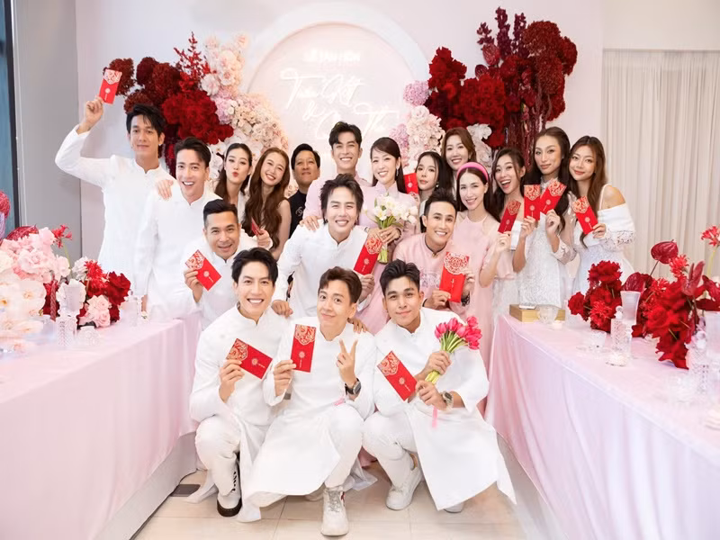 Thúy Ngân không phủ nhận lời chia sẻ của Trường. Giang. Cô nói: “Anh không cần tường tận, chi tiết quá”. Ảnh: FBNV.