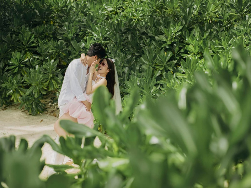 Lê Dương Bảo Lâm làm MC cho đám cưới ở Đồng Tháp của đôi uyên ương.