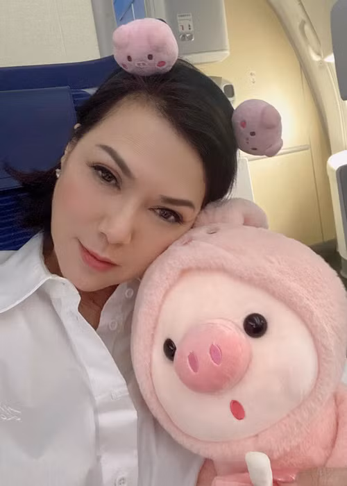 Phương Loan khẳng định, cô vẫn độc thân sau 3 năm nghệ sĩ Chí Tài đột ngột qua đời. Ảnh: FBNV.