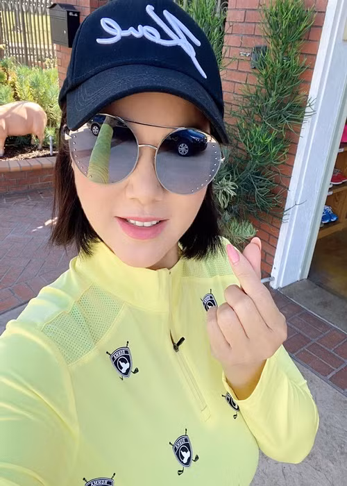 Ở Mỹ, Phương Loan thi thoảng nhận show biểu diễn vì muốn gặp gỡ đồng nghiệp và khán giả cho khuây khỏa. Ảnh: FBNV.