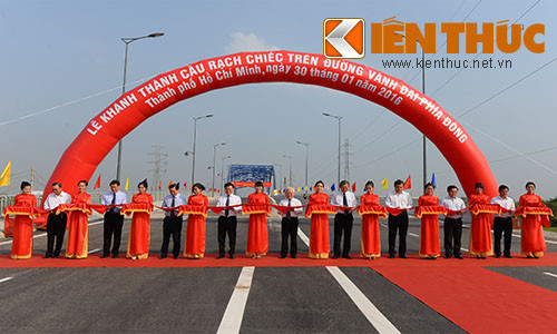 Thong xe cau Rach Chiec 2 tren duong Vanh dai Dong