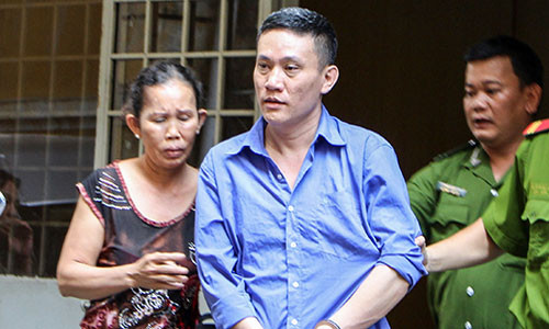 Duong day moi gioi ca si, dien vien ban dam nghin do lanh an