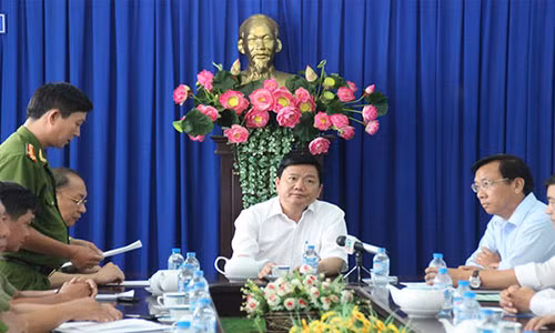 Bi thu Dinh La Thang khen Cong an pha nhanh an 