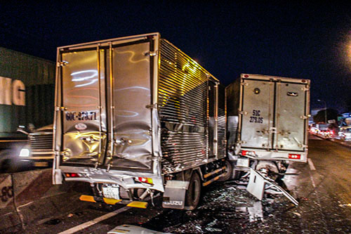 Các phương tiện bị hư hỏng sau va chạm.