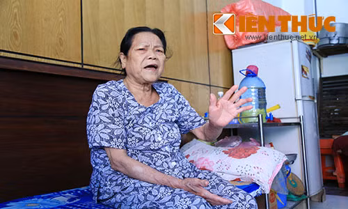 Hiếm ai ngờ rằng, người phụ nữ này đã từng lao qua "bão đạn" dẫn đường cho quân cách mạng, từng chịu những trận đòn thù, tra tấn dã man của địch