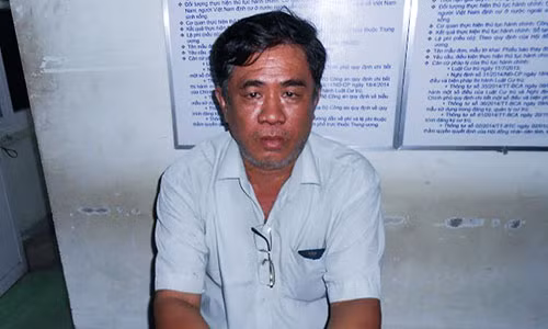 Nguyễn Hữu Phúc tại cơ quan điều tra.