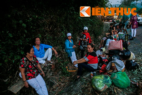 Nhiều hành khách vẫn chưa hoàn hồn sau vụ tai nạn