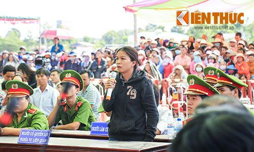 Dì ruột của Nguyễn Hải Dương vừa có đơn xin hoãn phiên toà phúc thẩm xét xử vụ thảm sát Bình Phước. Ảnh: Hoàng Thiên Dũng.