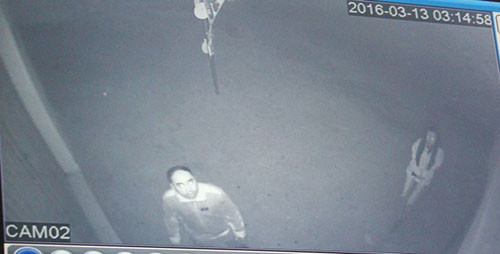 Truy sat kinh hoang trong dem, mot nguoi bi chem chet-Hinh-2