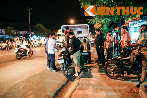 Bat hung thu dam chet 2 nguoi sau va cham GT o Binh Duong-Hinh-4