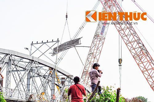 Da truc vot duoc mot phan cau Ghenh bi sap len bo-Hinh-2