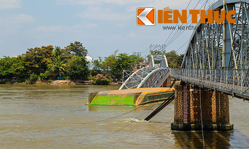 Nhan chung ke lai phut kinh hoang sa lan tong sap cau Ghenh-Hinh-3