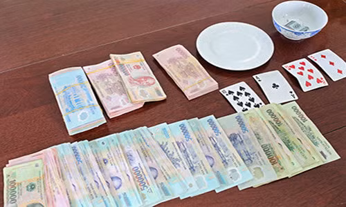 Triet pha song bac trong quan ca phe, bat giu 17 nguoi